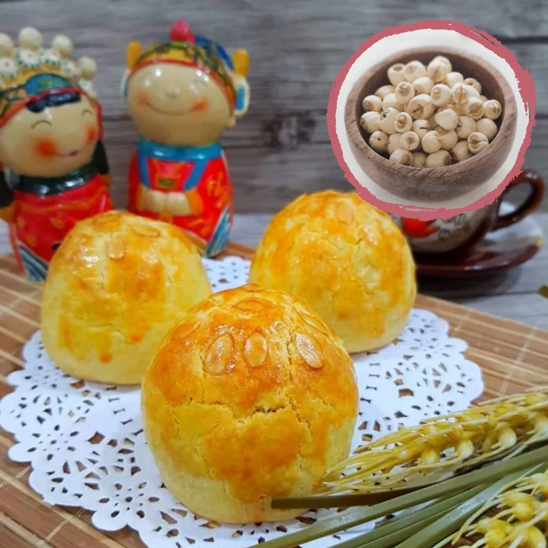 Amour Desserts Shanghai lotus paste mooncake